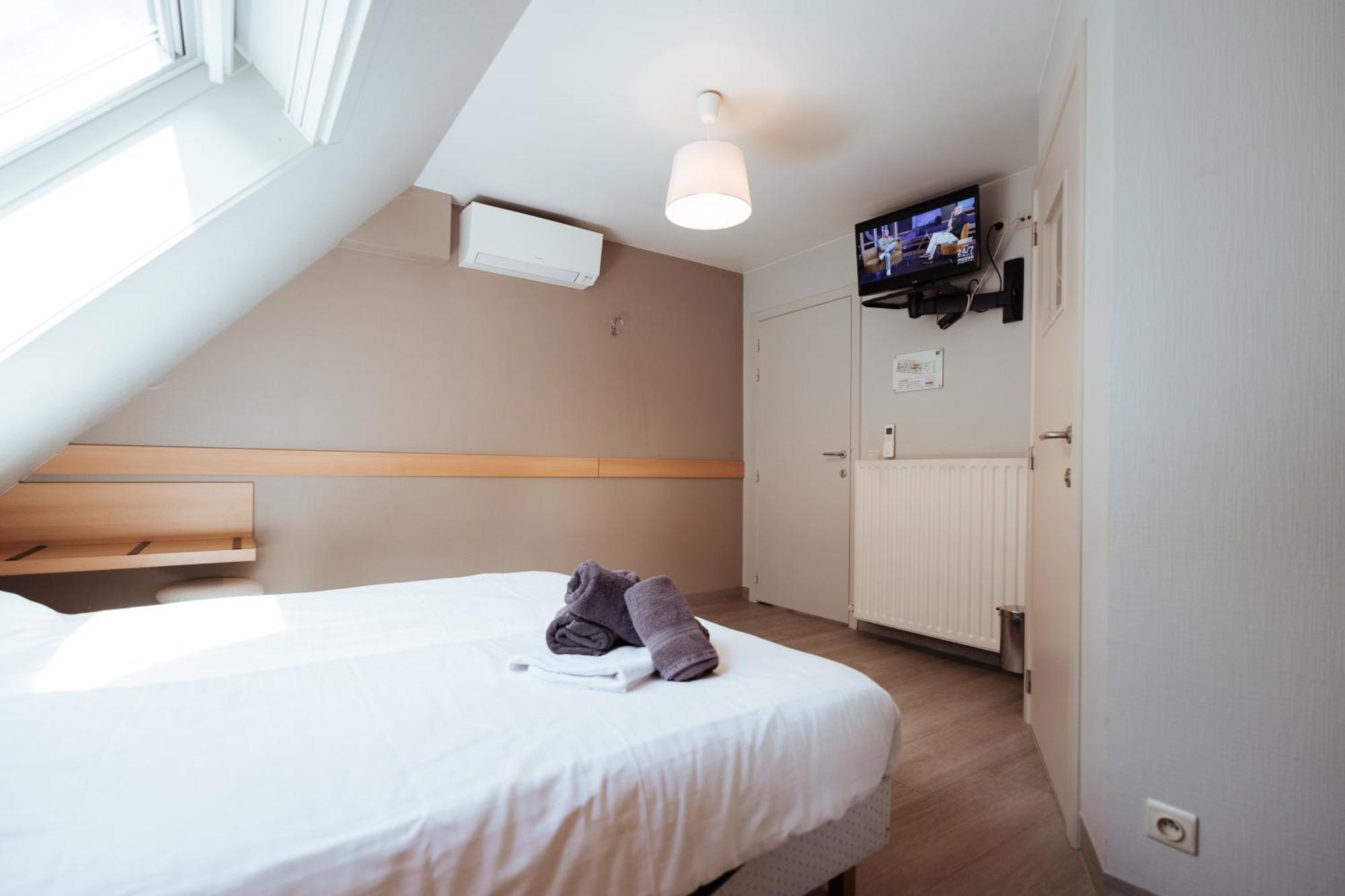 Hotel Brasserie De Beiaard Torhout Luaran gambar