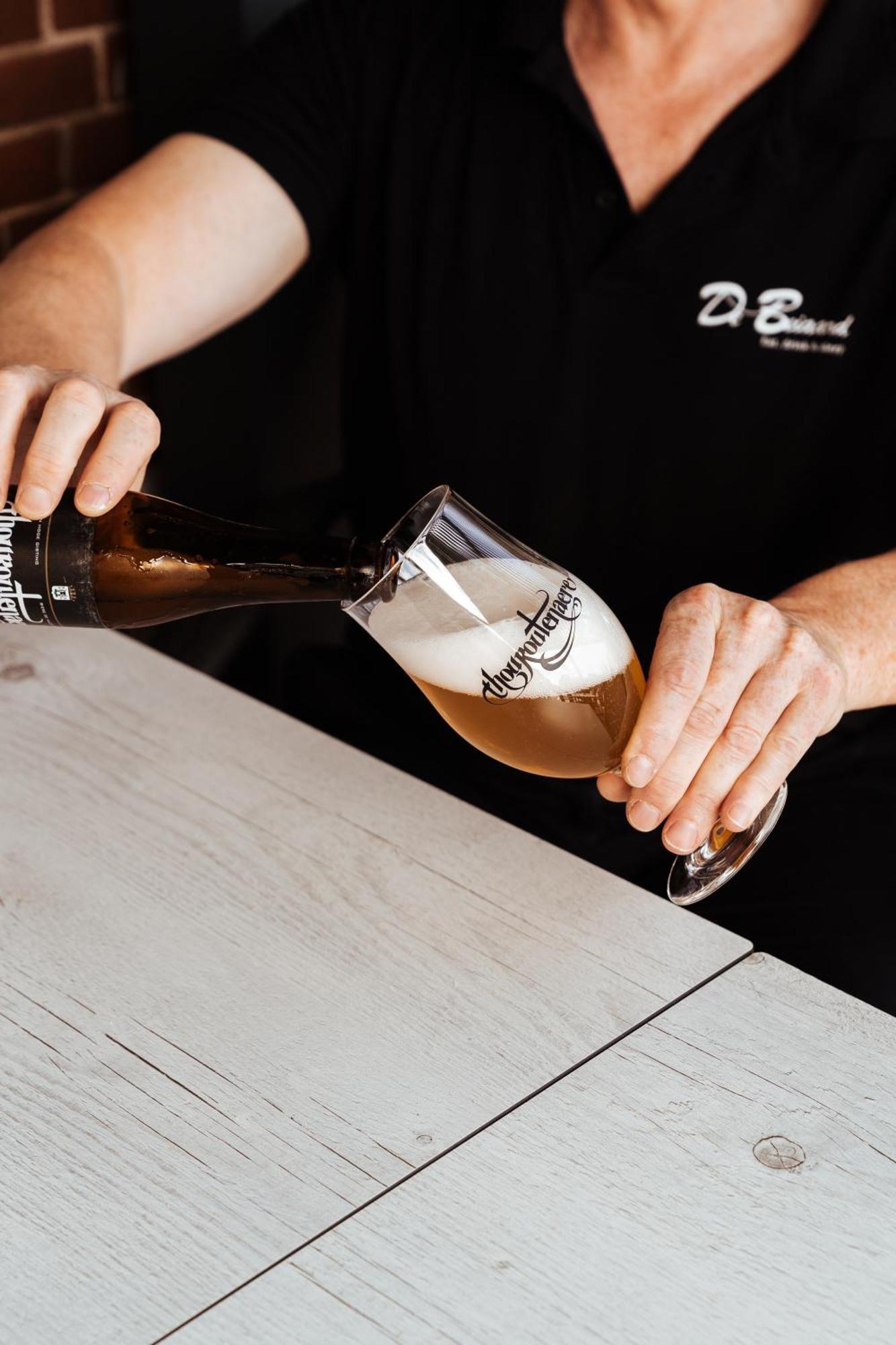 Hotel Brasserie De Beiaard Torhout Luaran gambar