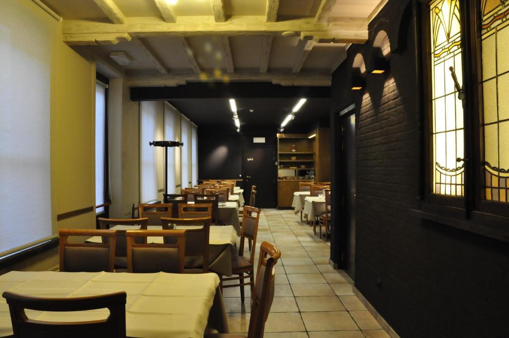 Hotel Brasserie De Beiaard Torhout Luaran gambar